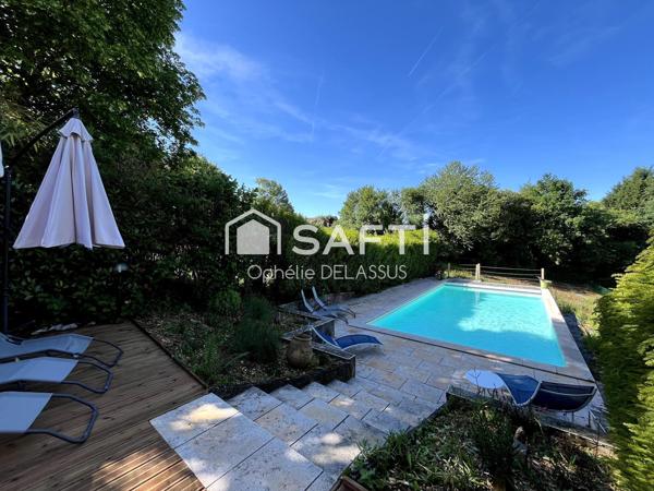 MAISON DE CARACTÈRE AVEC PISCINE
