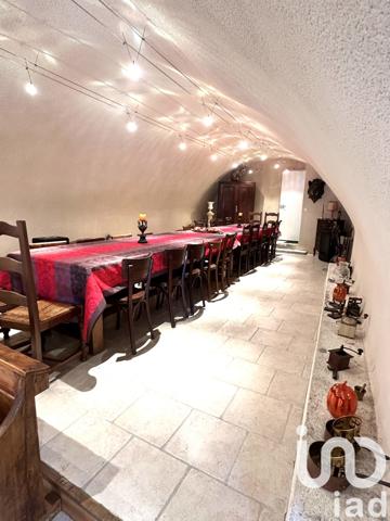 Maison à vendre 6 pièces 325 m² Barret-de-Lioure