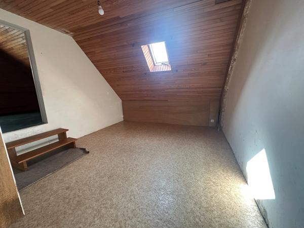 Maison à vendre 9 pièces (56)