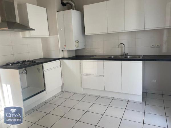 Appartement à louer 5 pièces 159.34m²