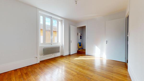 Location appartement Villefranche-sur-Saône - 3 pièce(s) - 49 m² - 650 €/mois