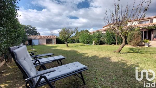 Maison traditionnelle 4 pièces de 145 m² à Hyères (83400)