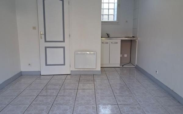 Appartement à louer    1 pièce •  Quincy-Voisins