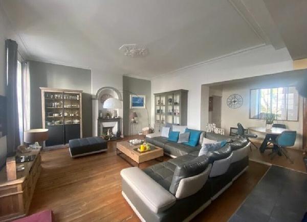 Maison à vendre    7 pièces •  Olonne-sur-Mer