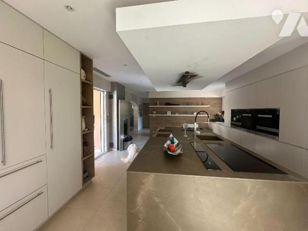 La Provence aux portes du Médoc : pour les amoureux de grands espaces, 
A vendre à Parempuyre ...