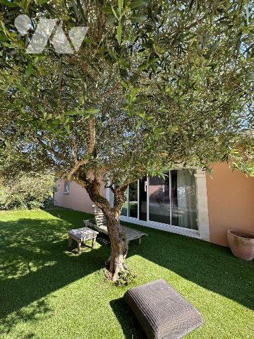 La Provence aux portes du Médoc : pour les amoureux de grands espaces, 
A vendre à Parempuyre ...