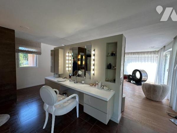 La Provence aux portes du Médoc : pour les amoureux de grands espaces, 
A vendre à Parempuyre ...