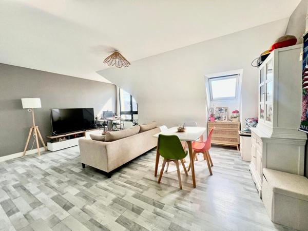 Appartement T2 centre ville Le Rheu