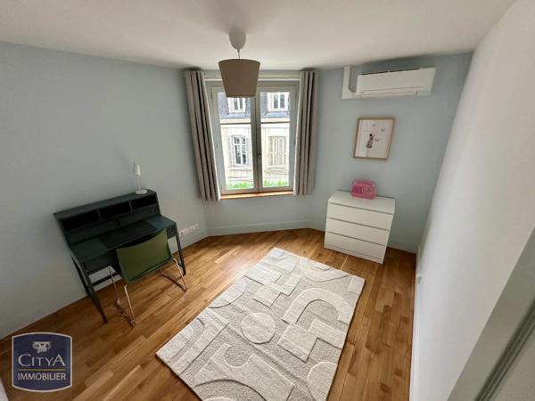 Appartement à louer 3 pièces 55.1m² Châteauroux (36000)