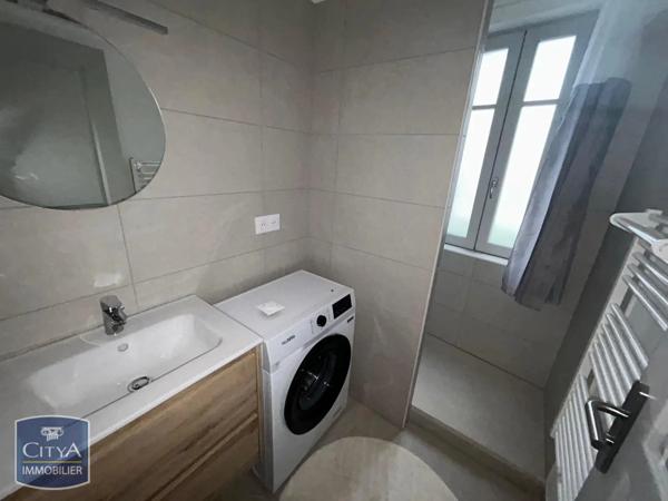 Appartement à louer 3 pièces 55.1m² Châteauroux (36000)