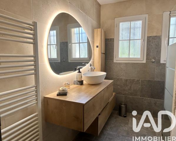 Maison à vendre 5 pièces 118 m² Pourrières