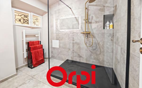 Maison à vendre    3 pièces •  La Cadière-d'Azur