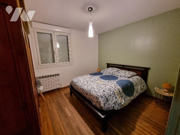 Maison d'habitation avec piscine