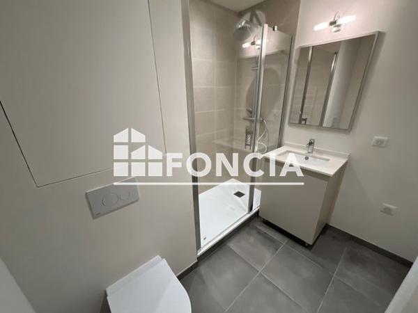 Location Studio 36.9 m² - 72 RUE DE LILLE PORTE B13 Tourcoing 59200