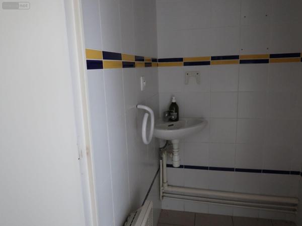 Local Professionnel et commercial à louer à Saint-Gilles en Ille-et-Vilaine (35590), ref : 050/53