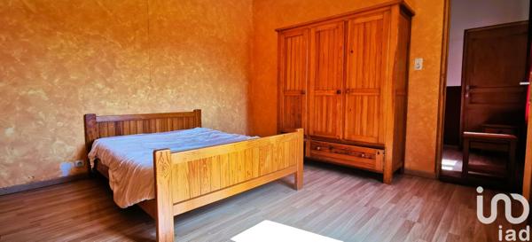 House for sale 4 rooms 88 m² Pouxeux