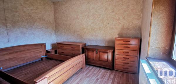 House for sale 4 rooms 88 m² Pouxeux