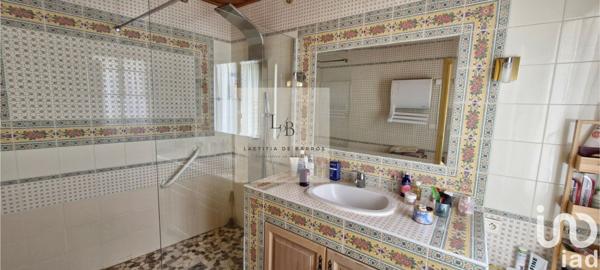 Maison 5 pièces de 122 m² à Vauvert (30600)