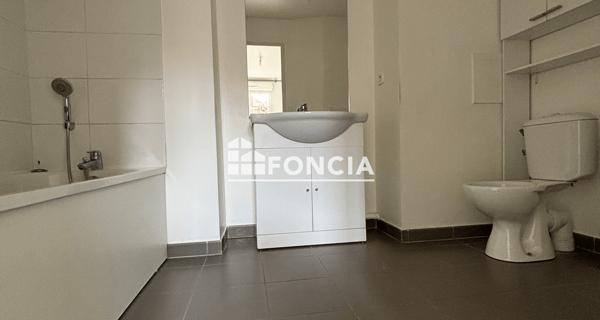 Location Appartement 2 pièces 42.23 m² - Persan 95340