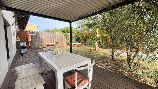 Vente
                Maison134 m² - 6 Pièces -
                    Eysines (33320)