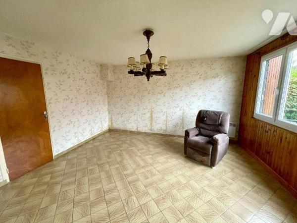 MAISON A VENDRE A RETHEL, AXE REIMS/CHARLEVILLE-MEZIERES, gare (à 1h15 de Paris gare de l'Est e...