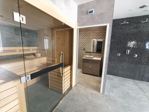 Bien atypique de 250 m² habitables offrant de nombreuses possibilités