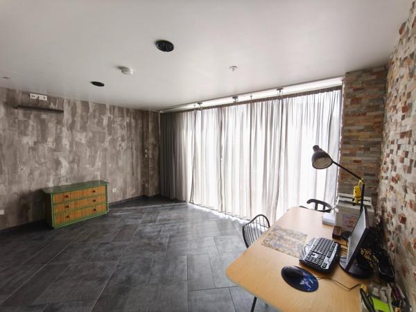 Bien atypique de 250 m² habitables offrant de nombreuses possibilités