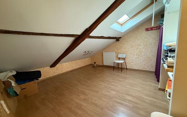 Maison à vendre    4 pièces • 192 m2 Saint-Jean-de-Marsacq