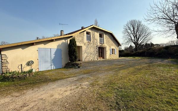 Maison à vendre    4 pièces • 192 m2 Saint-Jean-de-Marsacq