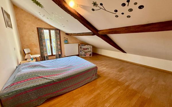 Maison à vendre    4 pièces • 192 m2 Saint-Jean-de-Marsacq