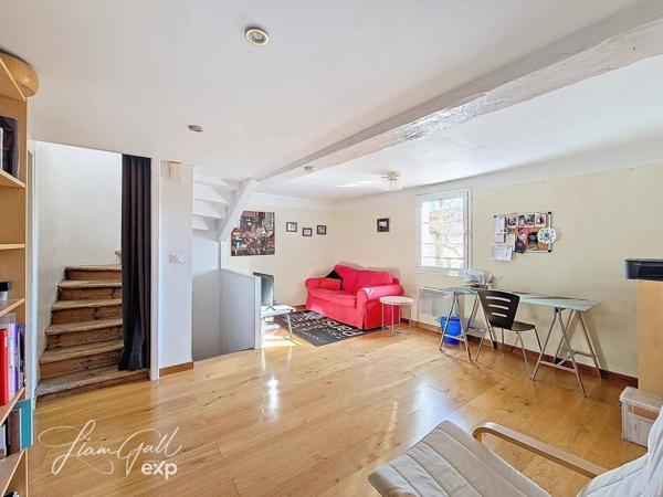 Élégante Maison de Village avec Terrasse Panoramique