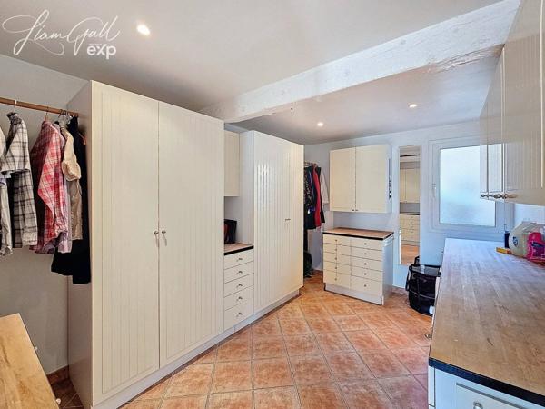 Élégante Maison de Village avec Terrasse Panoramique