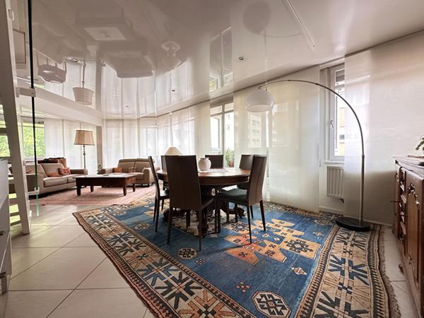 Appartement - 5 pièces - 168 m²