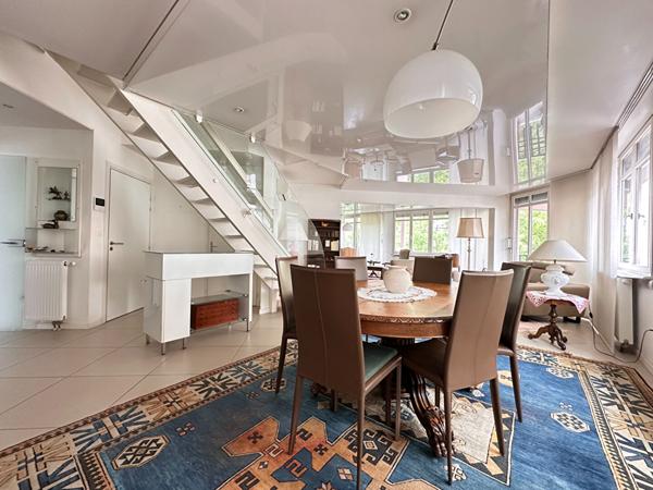 Appartement - 5 pièces - 168 m²