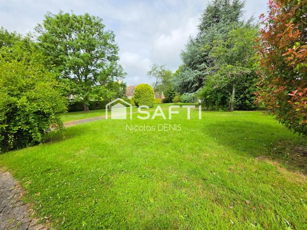 Rare! Maison sur vaste terrain divisible