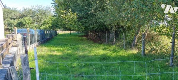 LA GUERCHE DE BGNE - Sortie ville - Terrain à bâtir + parcelle agricole