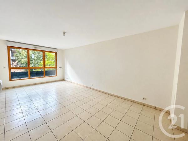 Appartement F4 à vendre  4 pièces - 80 m 2   LA PLAINE ST DENIS  - 93