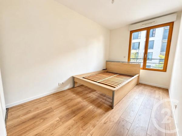 Appartement F4 à vendre  4 pièces - 80 m 2   LA PLAINE ST DENIS  - 93