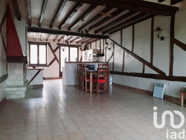 Maison de village 4 pièces de 107 m² à Beaumont-les-Autels (28480)