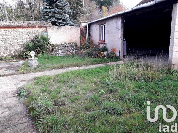 Maison de village 4 pièces de 107 m² à Beaumont-les-Autels (28480)