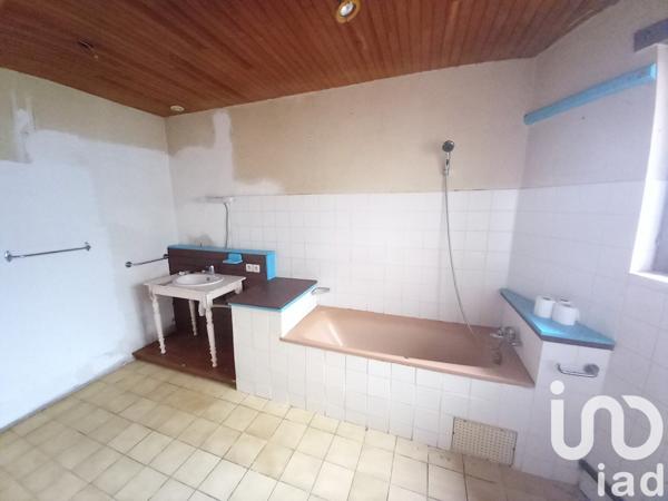 Maison de village 4 pièces de 107 m² à Beaumont-les-Autels (28480)