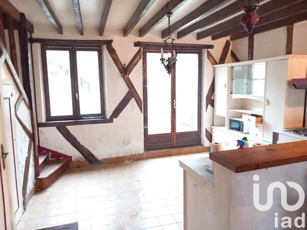 Maison de village 4 pièces de 107 m² à Beaumont-les-Autels (28480)