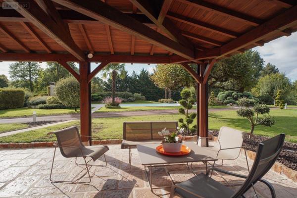 Maison restaurée à vendre à Charnay-lès-Mâcon en Saône-et-Loire (71850), ref : 13779/970   
VOISINET