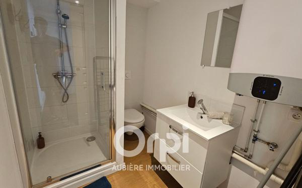 Appartement à vendre    3 pièces • 44,26 m2 Vichy