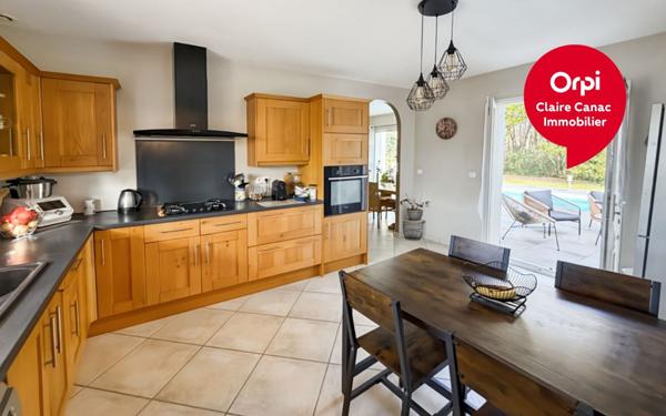 Maison à vendre    5 pièces •  Damiatte