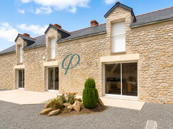 Maison familiale 4 chambres dont 2 de plain-pied – Proche commerces et piscine
