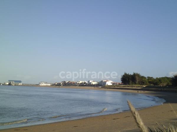 FROMENTINE ( 85 ) Vendée centre bourg , plage , MER , proche NOIRMOUTIER Appartement à vendre séjour , 1 chambre , salle d'eau / WC , parking