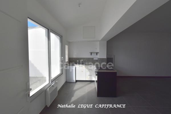 FROMENTINE ( 85 ) Vendée centre bourg , plage , MER , proche NOIRMOUTIER Appartement à vendre séjour , 1 chambre , salle d'eau / WC , parking