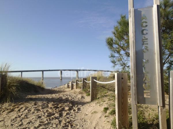 FROMENTINE ( 85 ) Vendée centre bourg , plage , MER , proche NOIRMOUTIER Appartement à vendre séjour , 1 chambre , salle d'eau / WC , parking