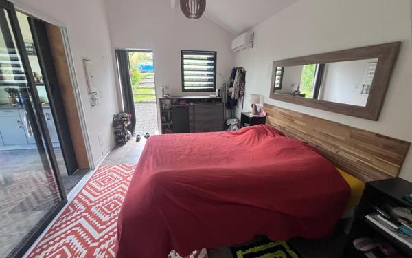 Maison à vendre    2 pièces •  Le Gosier